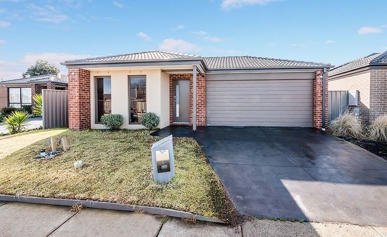 5 Wagner Cl, Cranbourne East, VIC 3977