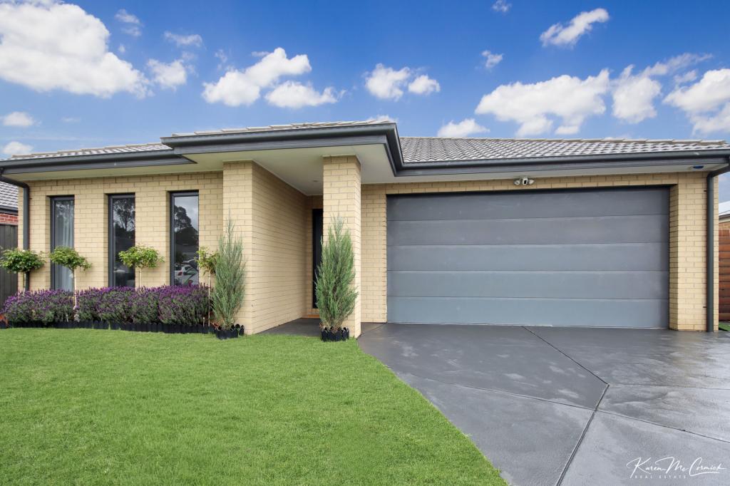 16 MOORHOUSE CT, YARRAGON, VIC 3823