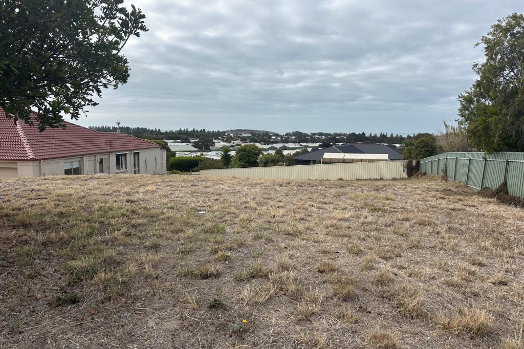 19 Rymill Ave, Encounter Bay, SA 5211