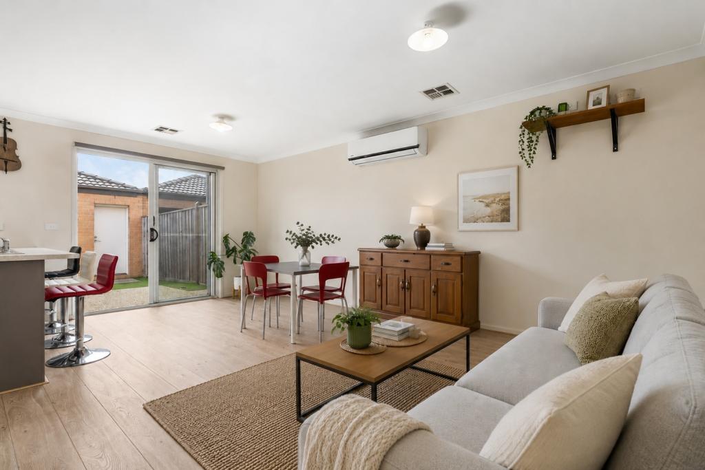 10 Honeybrook Lane, Clyde, VIC 3978
