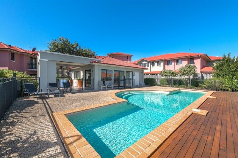 32/2 Geraldton Dr, Varsity Lakes, QLD 4227
