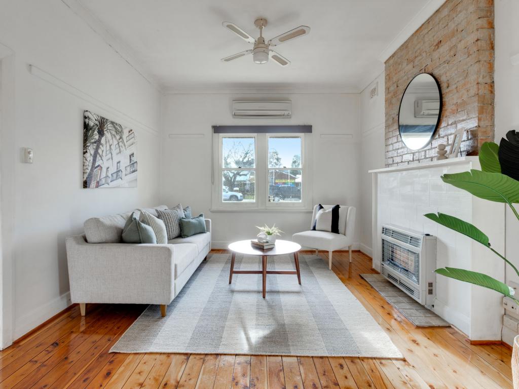 498 Hague St, Lavington, NSW 2641