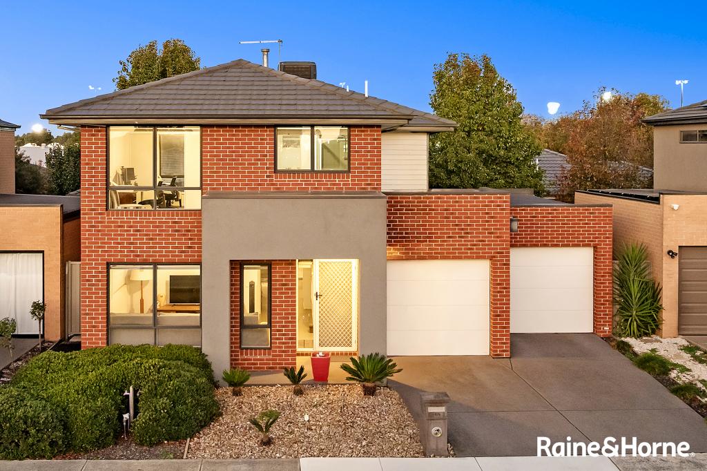 35 Mcewan Dr, Cranbourne East, VIC 3977