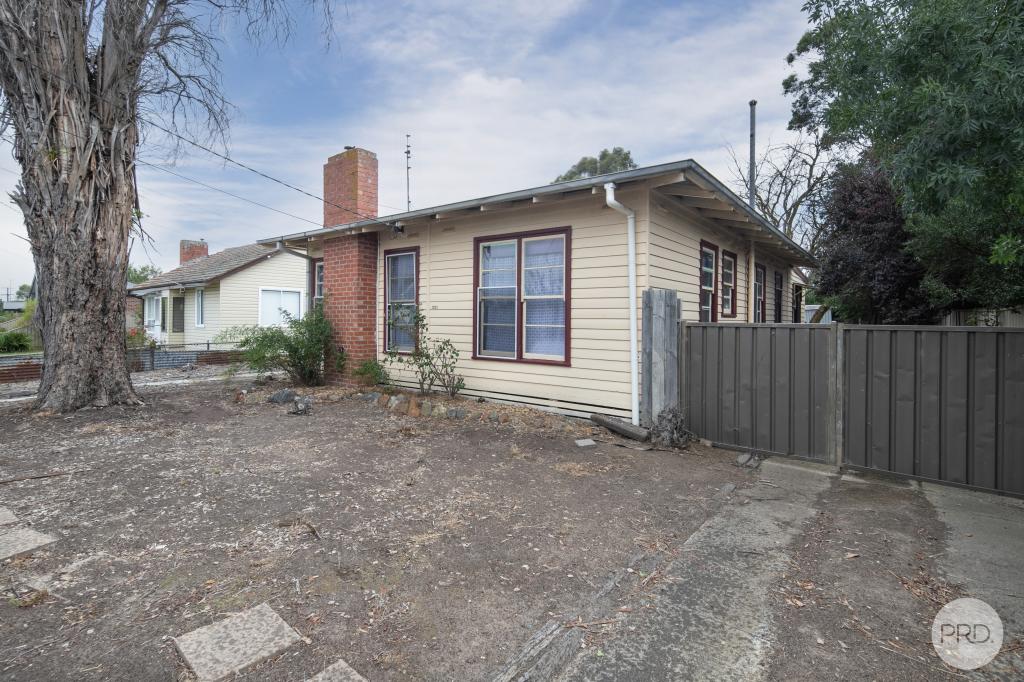 1221 Grevillea Rd, Wendouree, VIC 3355