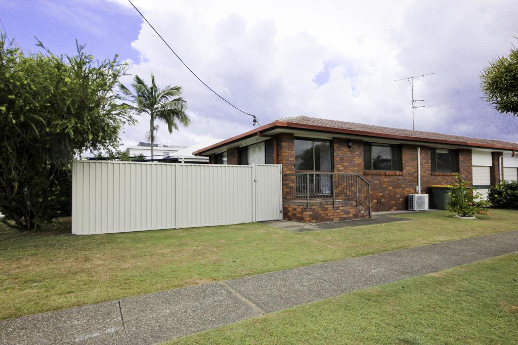 1/10 Nundah Ave, Miami, QLD 4220
