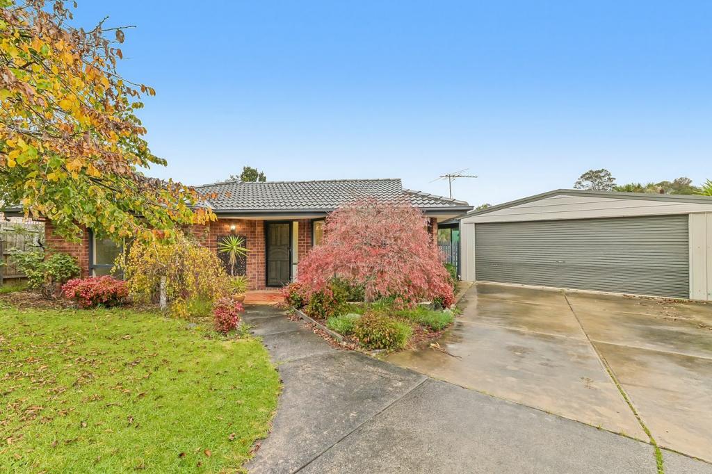 12 Sheffield Cl, Pakenham, VIC 3810