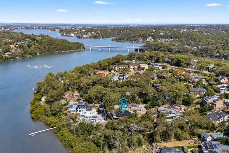 69 Bignell St, Illawong, NSW 2234