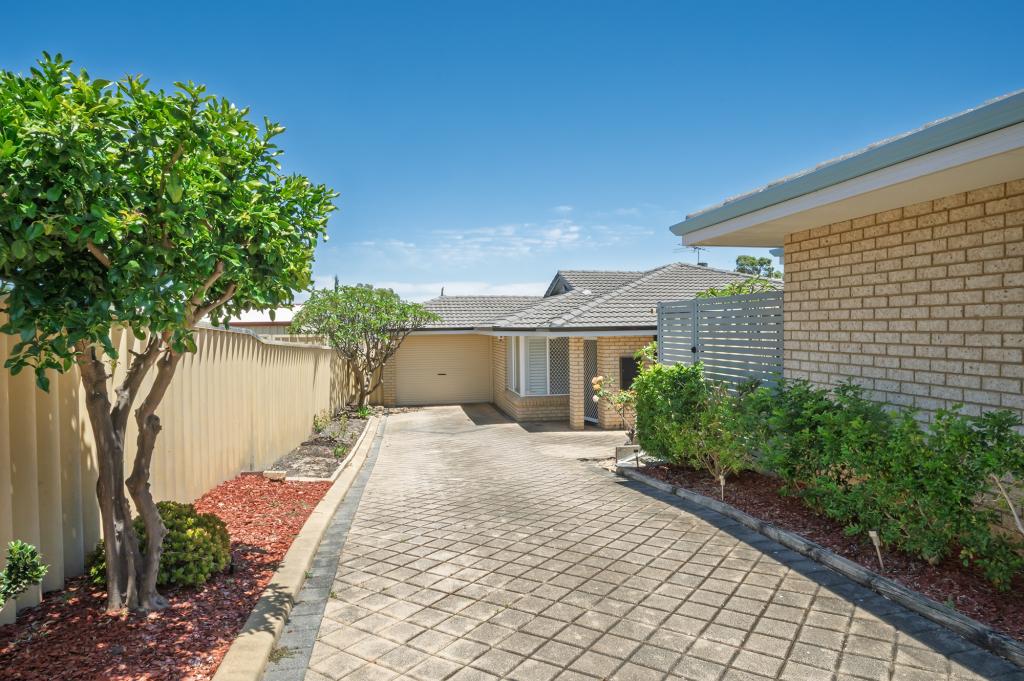 2/119 Hillsborough Dr, Nollamara, WA 6061