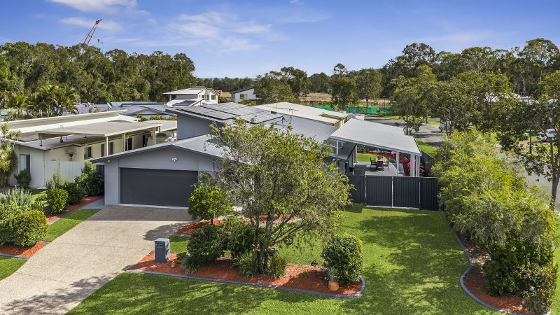 2 Yaraan Cres, Beachmere, QLD 4510