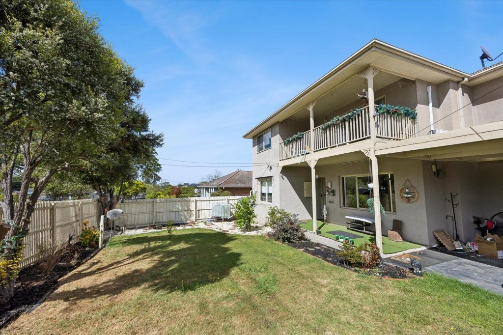 11 Mcmahons Rd, Ferntree Gully, VIC 3156