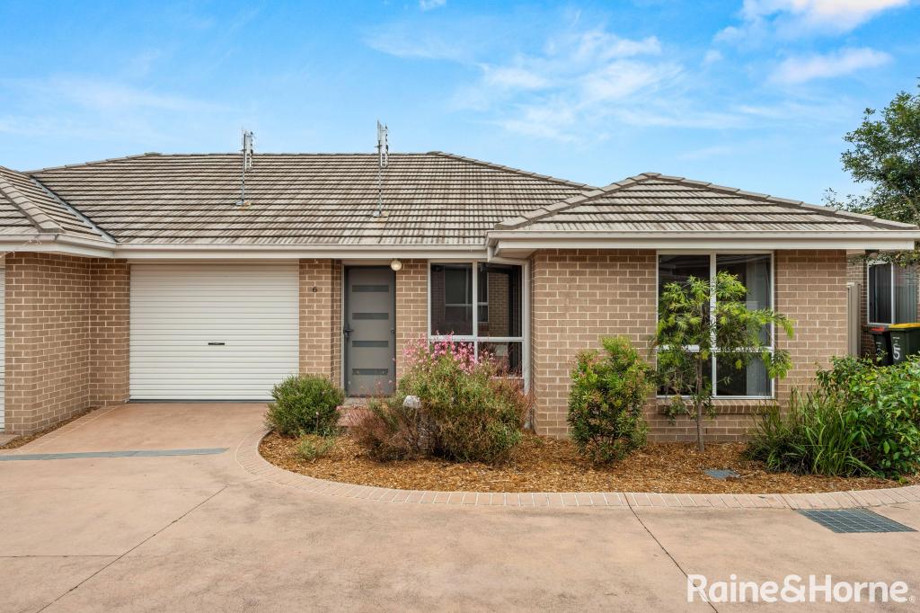 6/14 Hanover Cl, South Nowra, NSW 2541