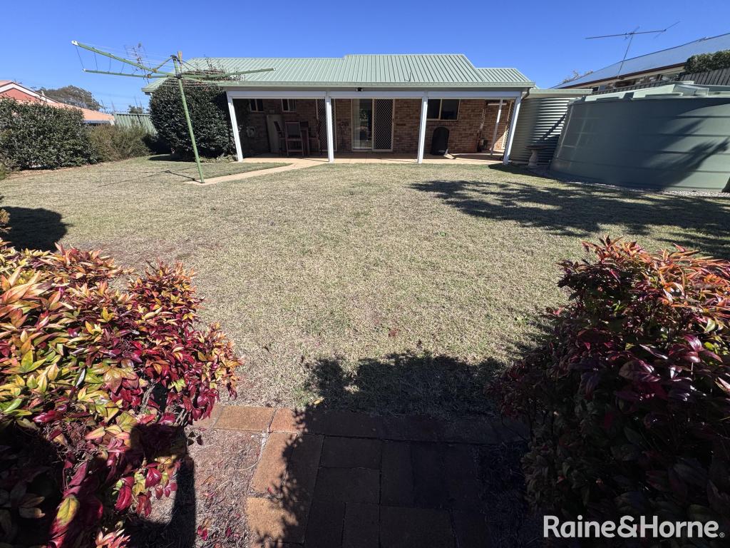 6 Margaret St, Kingaroy, QLD 4610