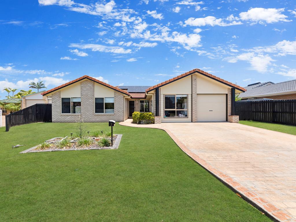 7 Currawong Ct, Eli Waters, QLD 4655