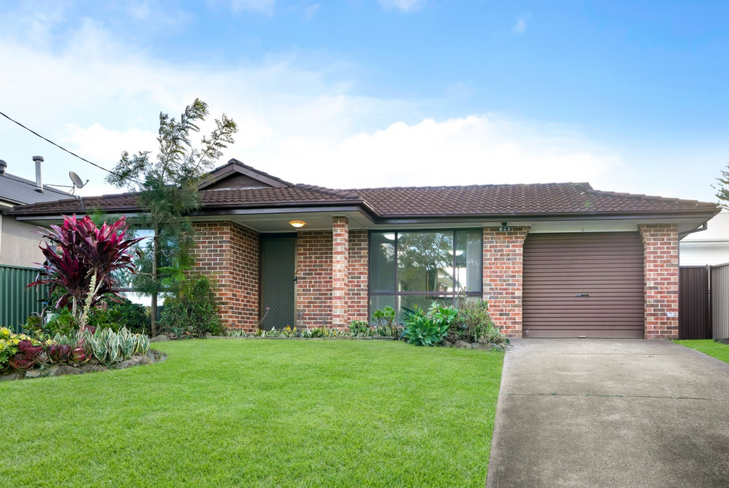 2 Fletcher St, Northmead, NSW 2152