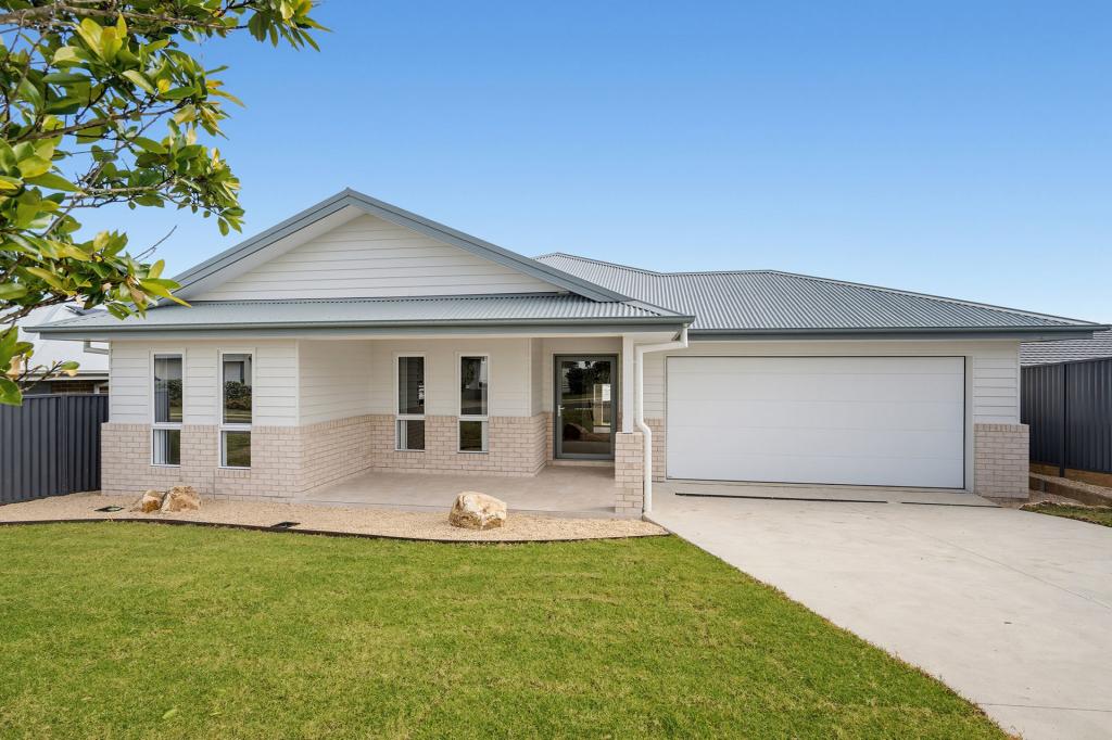 4 St John Tce, Lake Cathie, NSW 2445