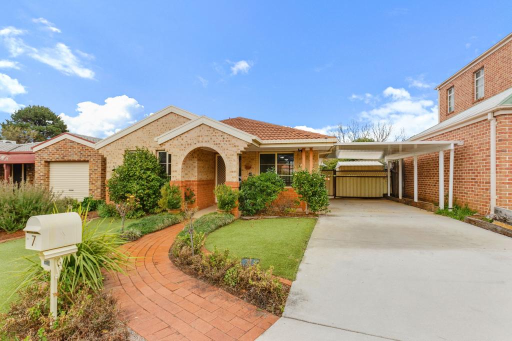 7 Mcilwraith Cl, Holt, ACT 2615