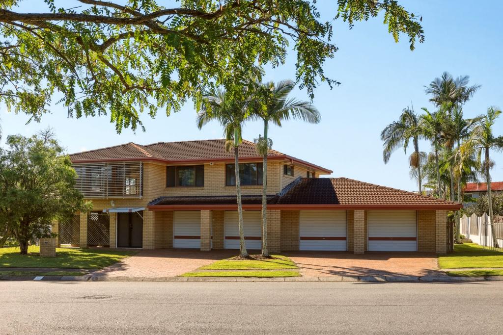 14 Eynsford St, Carindale, QLD 4152