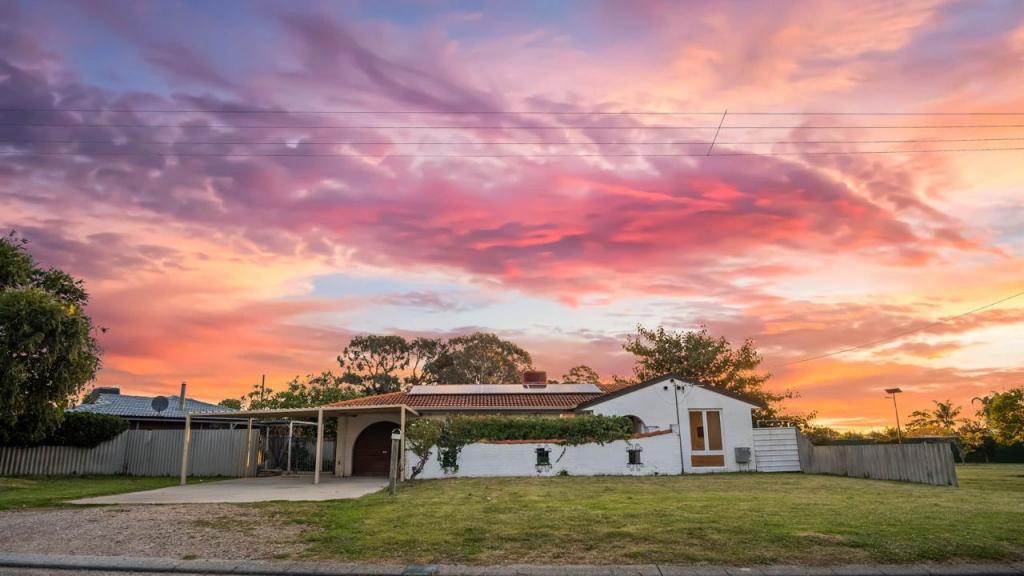15 Hickson Ave, Armadale, WA 6112