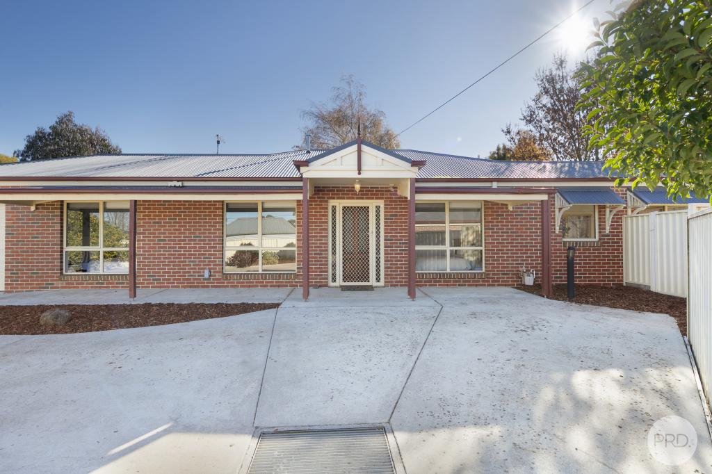3/110 YARROWEE PDE, REDAN, VIC 3350