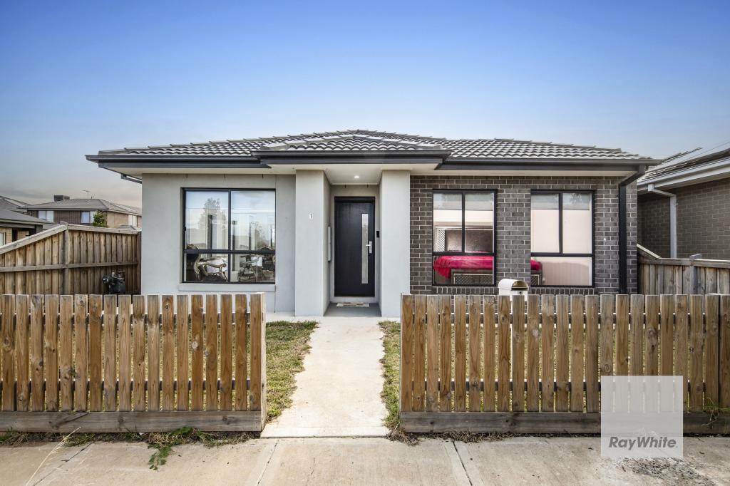 1 TARO WALK, ROCKBANK, VIC 3335