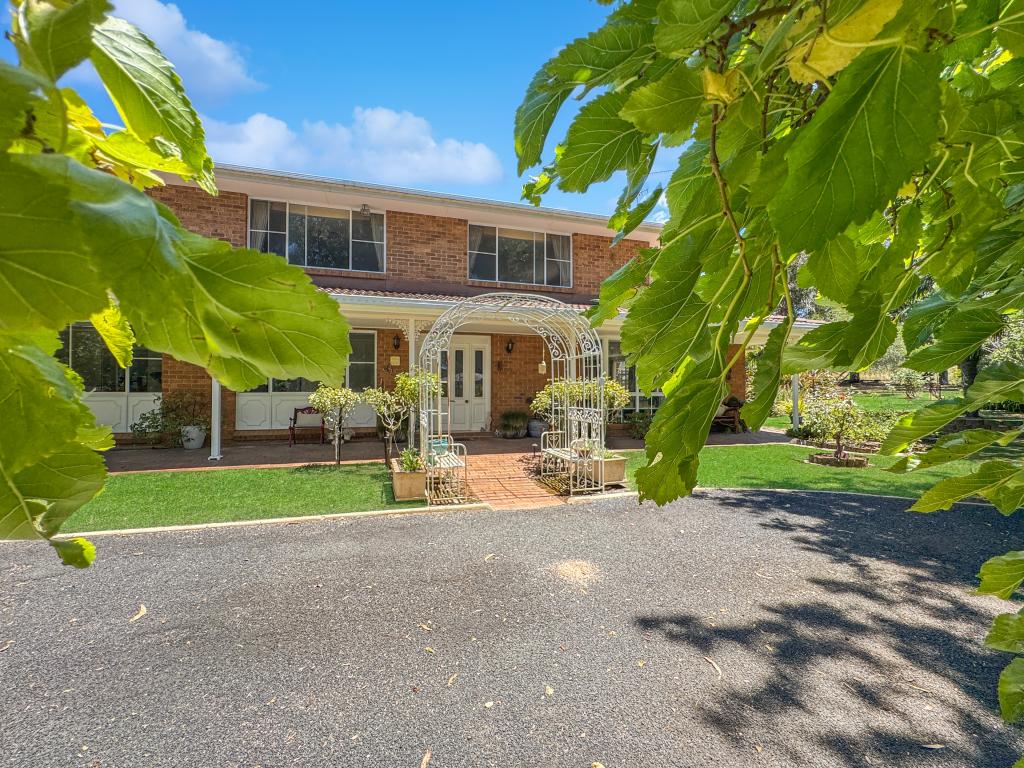 48 Karava Pl, Uralla, NSW 2358