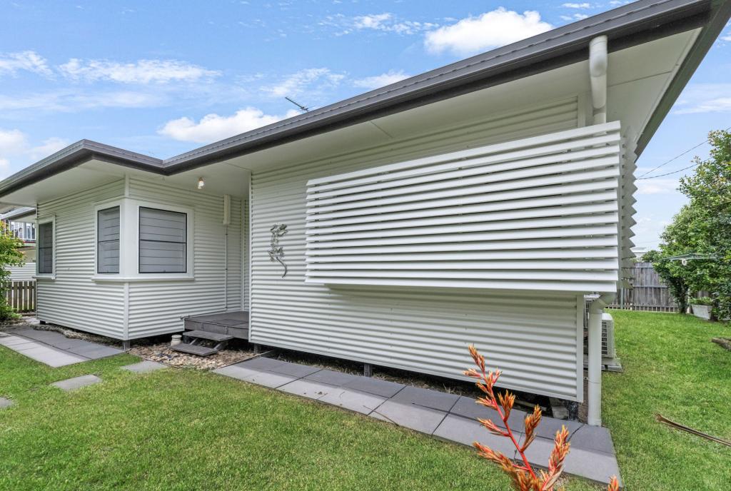 4 Bassett St, North Mackay, QLD 4740