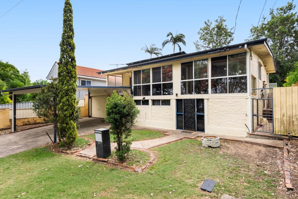 17 Carl Lane, North Ipswich, QLD 4305