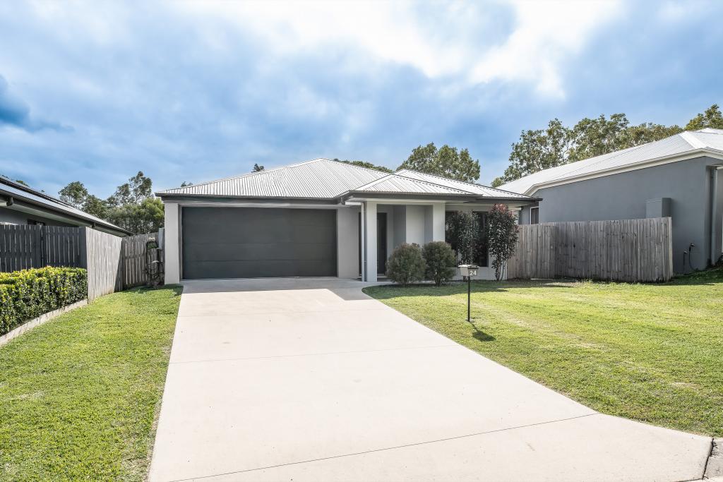 24 Parkside Ct, Cannonvale, QLD 4802