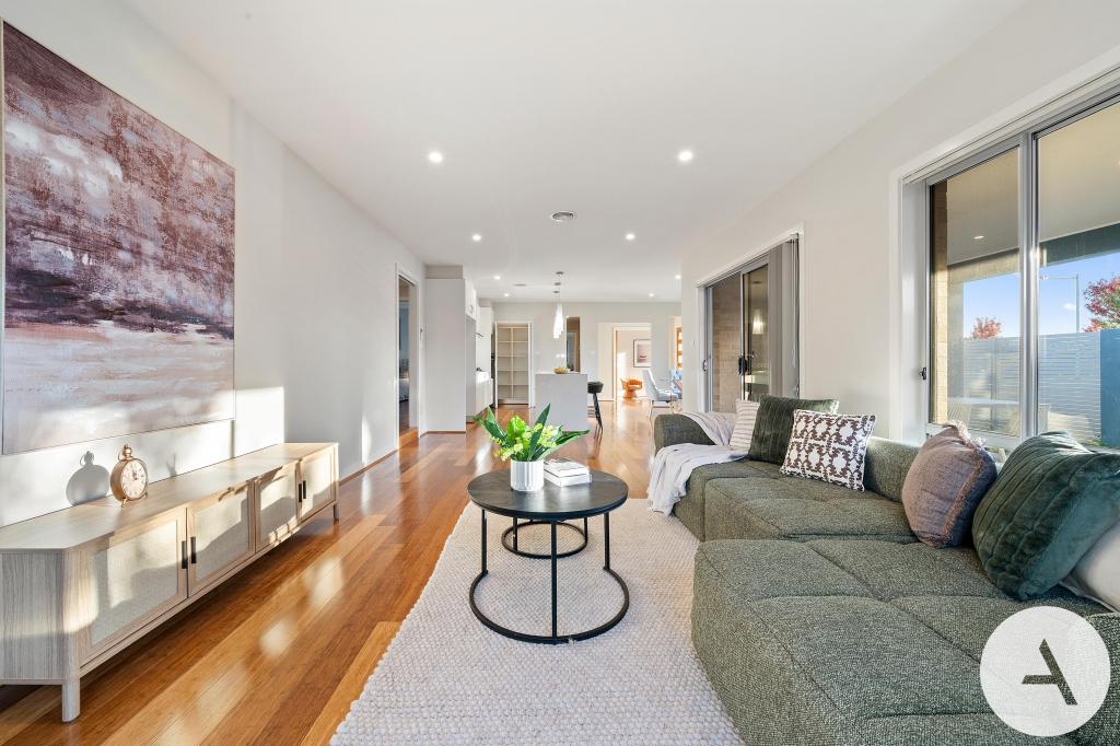 2 VILLARET ST, HARRISON, ACT 2914