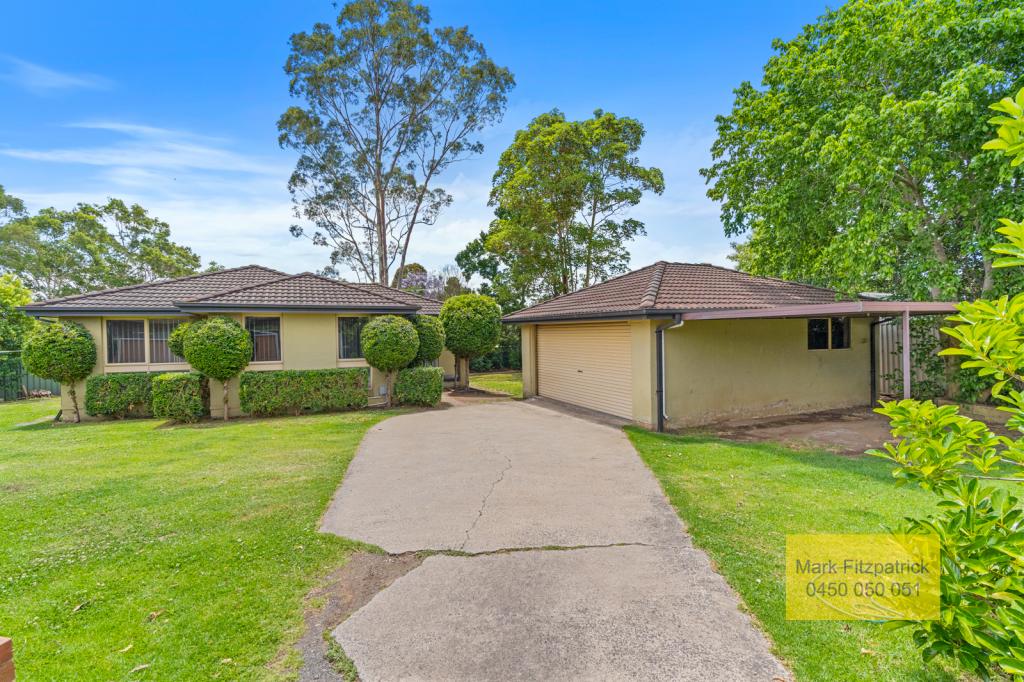 17 CUNNINGHAM PL, CAMDEN SOUTH, NSW 2570