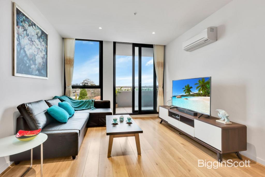 421/65 Stables Cct, Doncaster, VIC 3108