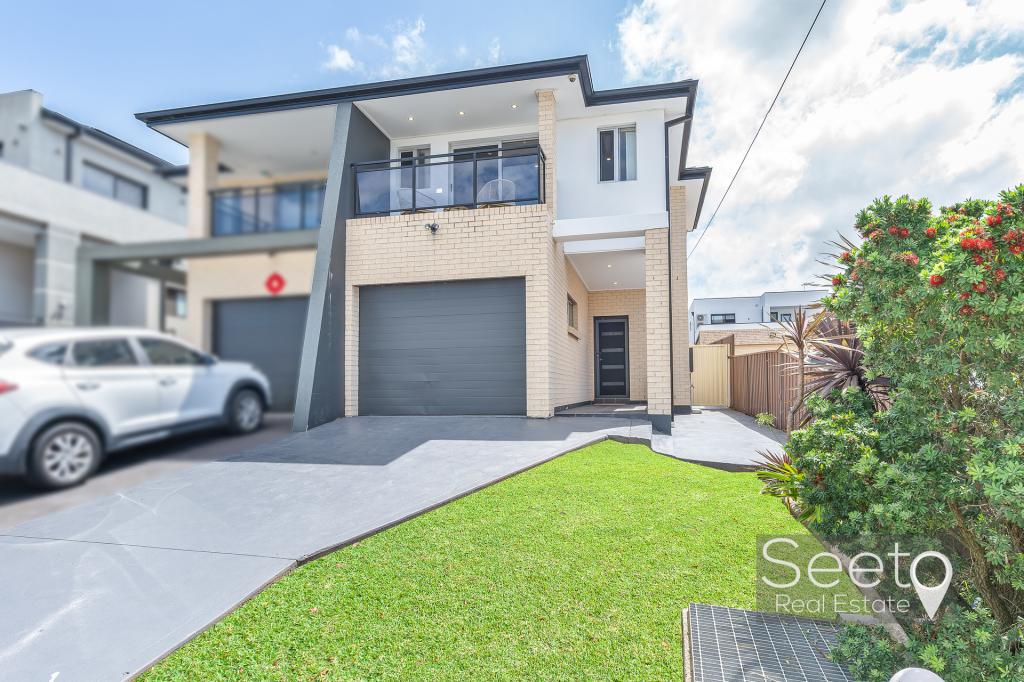70 Maiden St, Greenacre, NSW 2190