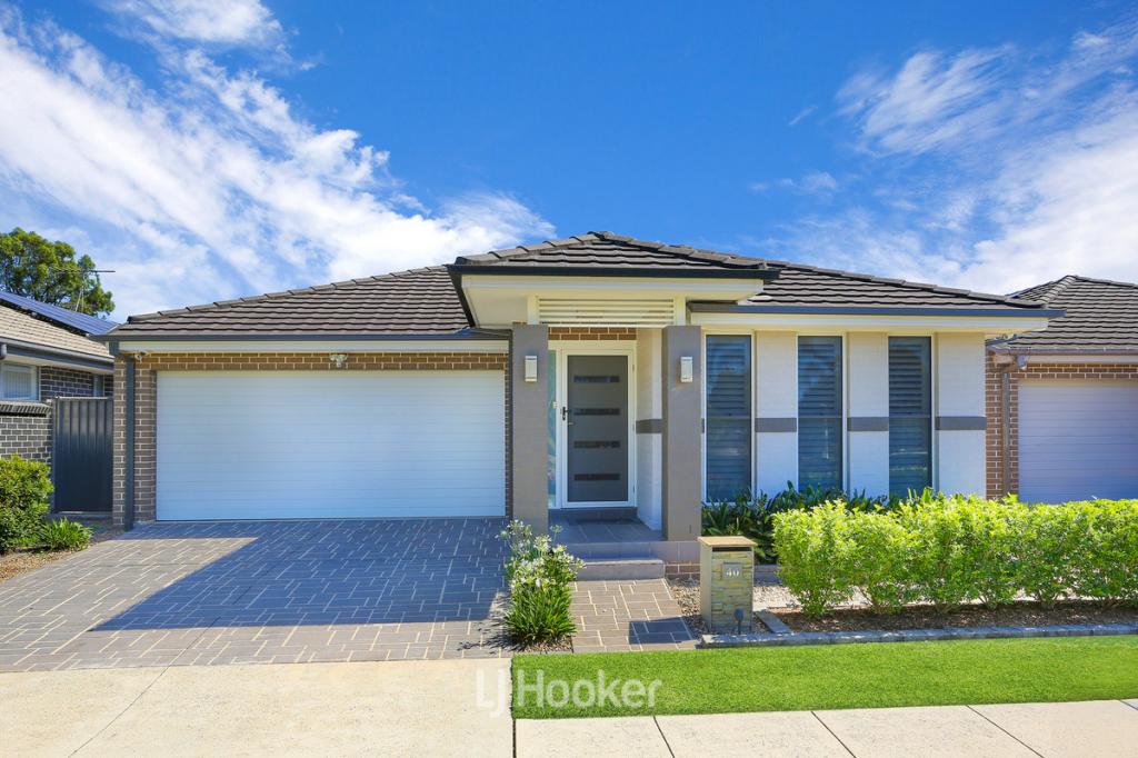 40 Gilroy St, Ropes Crossing, NSW 2760