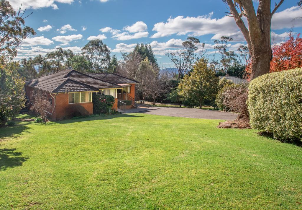 207 Oxley Dr, Mittagong, NSW 2575