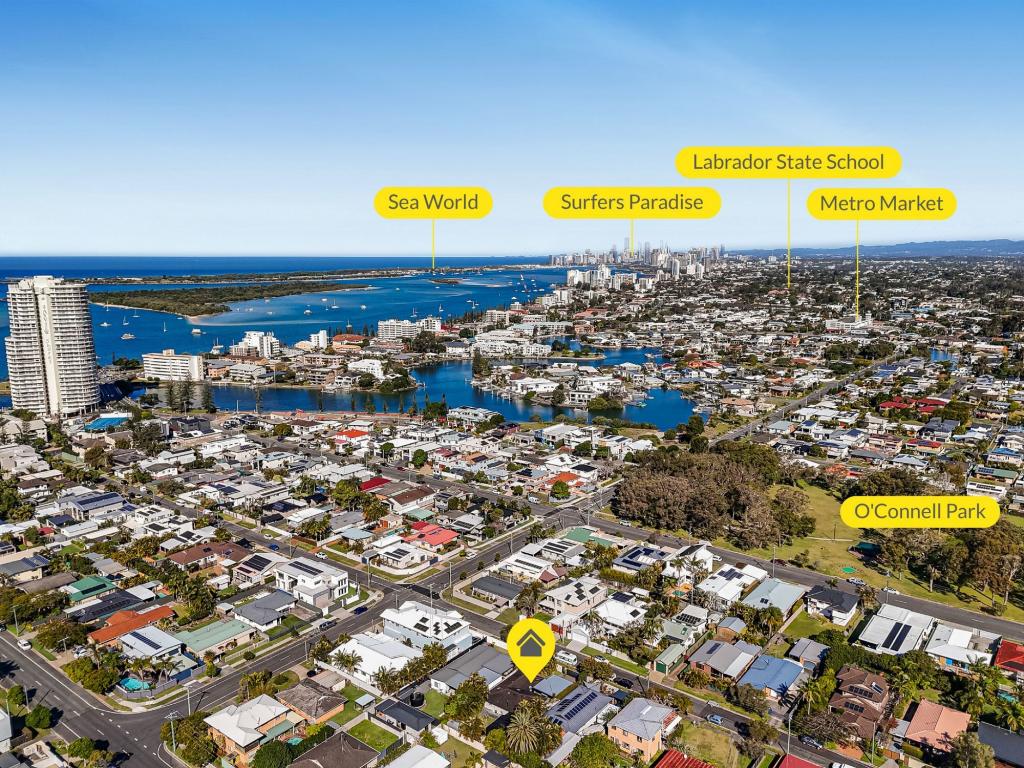 35 Clam St, Runaway Bay, QLD 4216