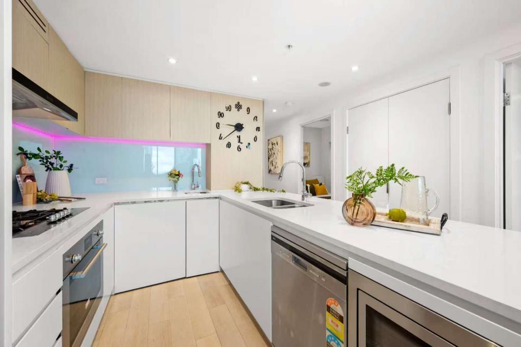 11 Wentworth Pl, Wentworth Point, NSW 2127
