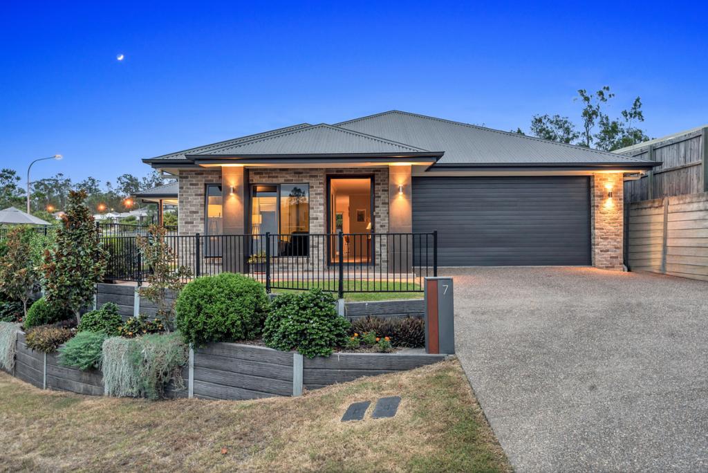 7 Pelling Pl, Deebing Heights, QLD 4306