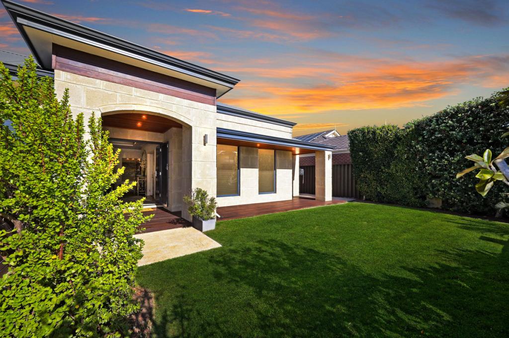 15 Venice Ent, Iluka, WA 6028