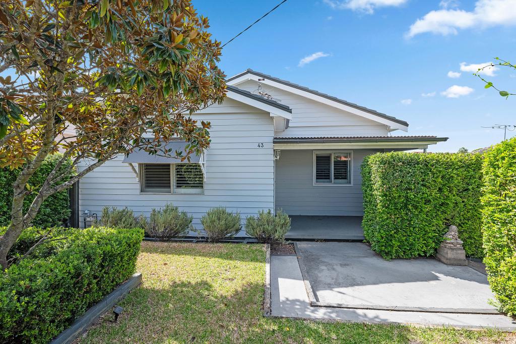 43 Clarence St, Glendale, NSW 2285