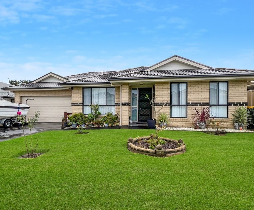 6 Kelowna Ave, Morisset, NSW 2264