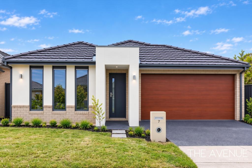 7 SHAWLANDS RD, BEVERIDGE, VIC 3753
