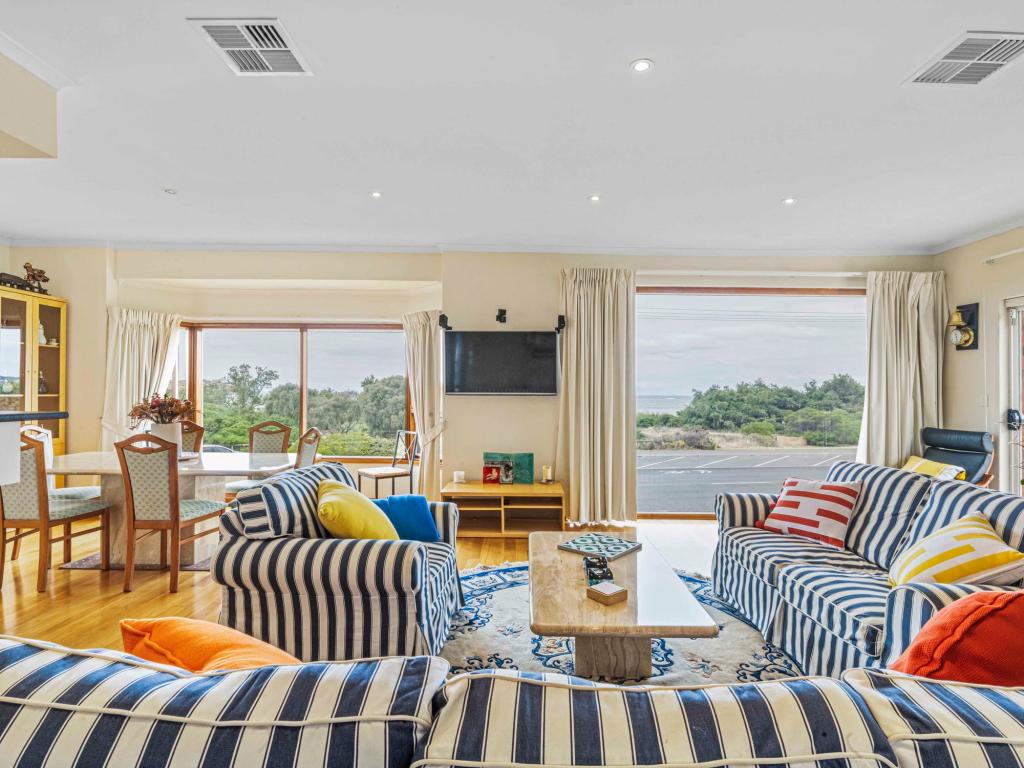 1/36-37 Esplanade, Victor Harbor, SA 5211