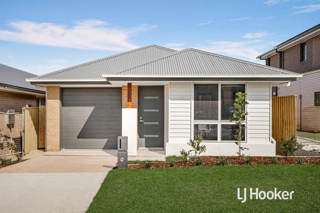 35 STEEPLECHASE ST, BOX HILL, NSW 2765