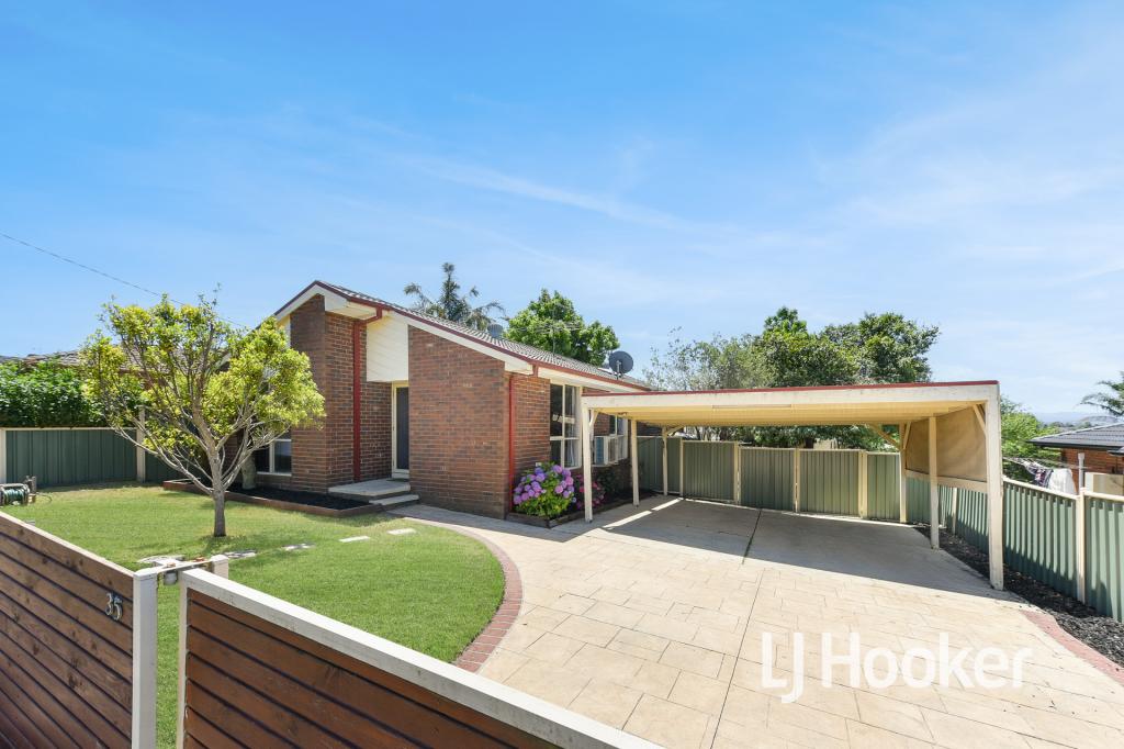 35 Huntington Dr, Hampton Park, VIC 3976