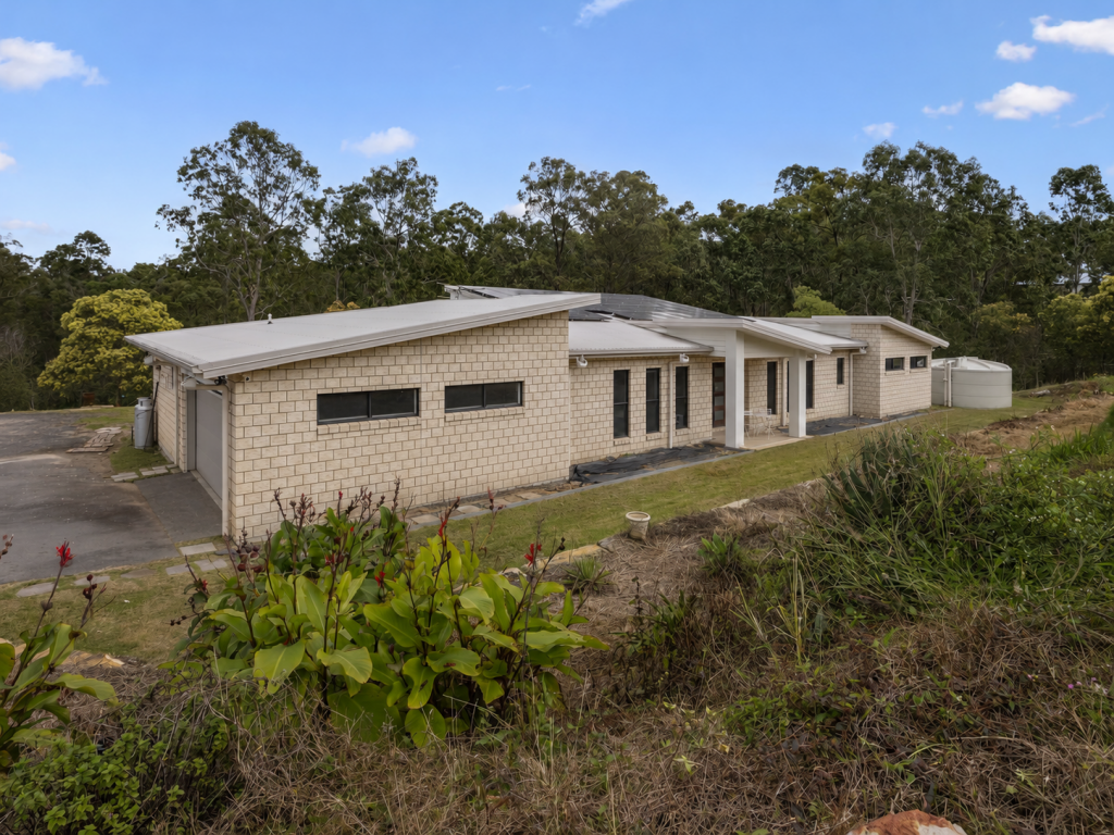 136-144 Spinebill Dr, Greenbank, QLD 4124