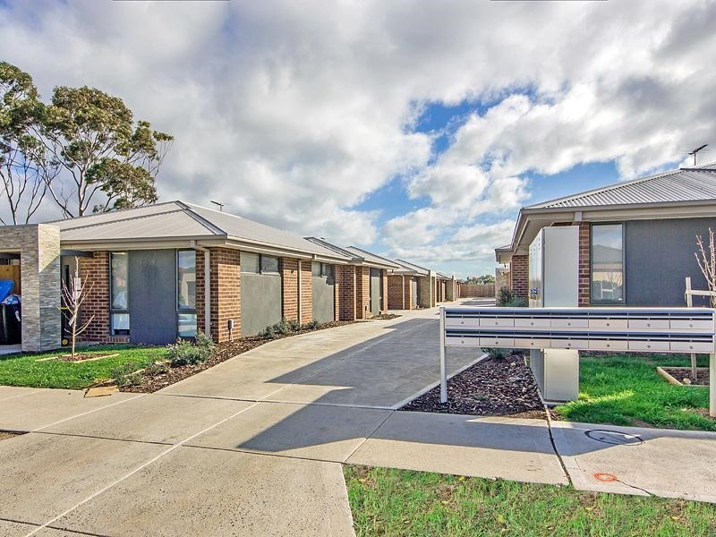 9/181 Riversdale Dr, Tarneit, VIC 3029