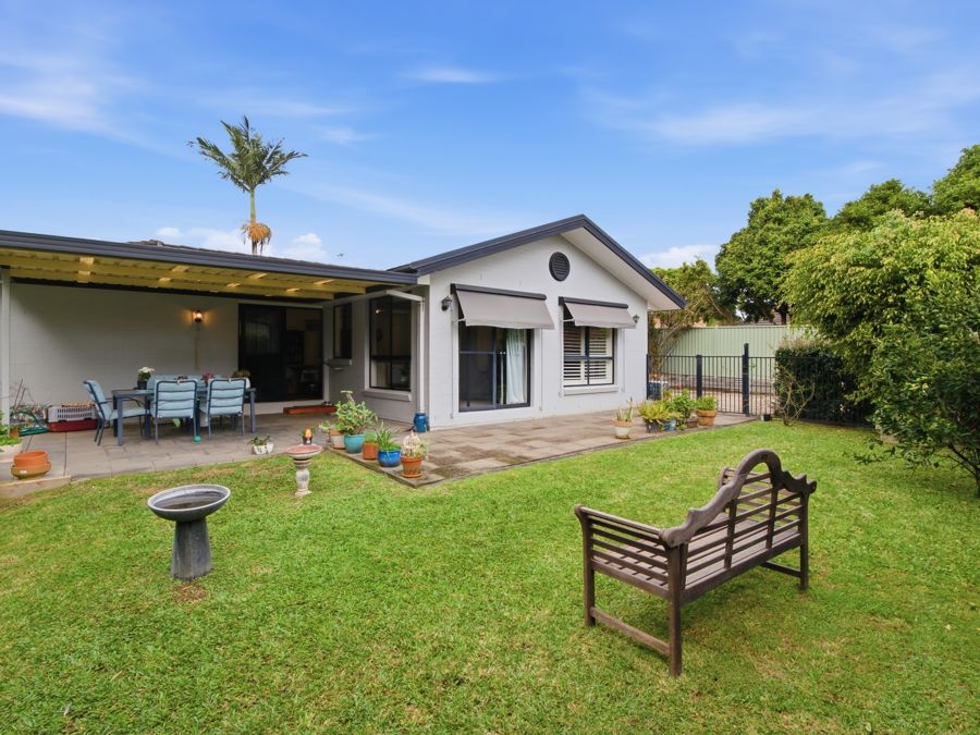11 Louden Cl, Coffs Harbour, NSW 2450