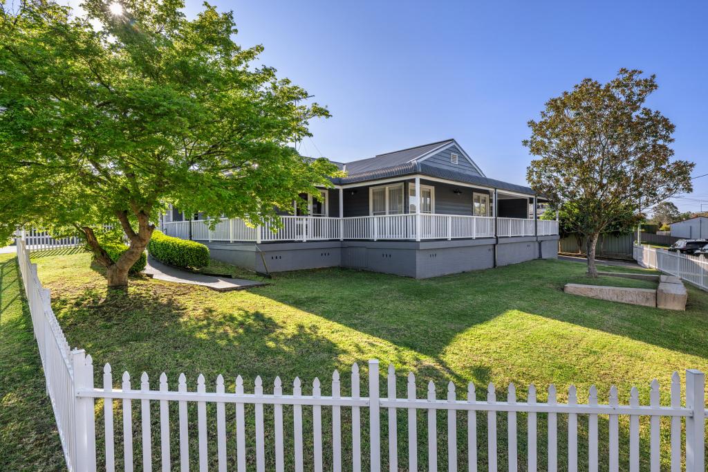 2 Lark Pl, Wallacia, NSW 2745