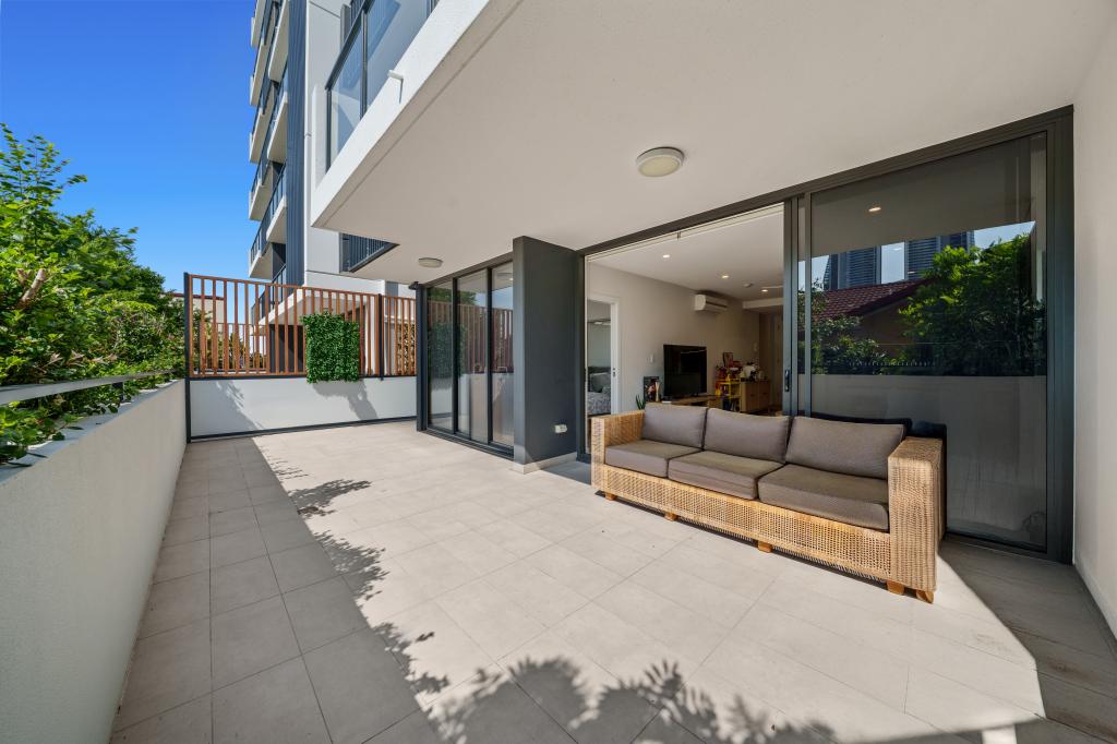 305/266 Stanhill Dr, Chevron Island, QLD 4217