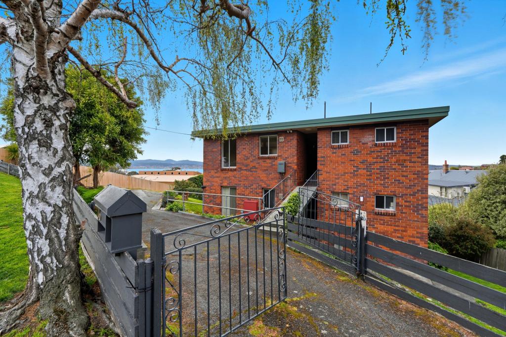 1/16 Chessington Ct, Sandy Bay, TAS 7005